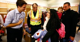 Why Canada embraces Syrian refugees, while US is still wary