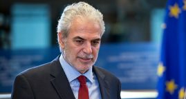 Christos Stylianides : l‘éducation doit faire partie intégrante de l’aide humanitaire