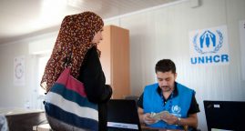 UN refugee agency aims to double funds for cash-based assistance to refugees by 2020